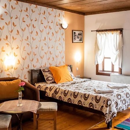 Kazasovata Guest House Tryavna Ngoại thất bức ảnh