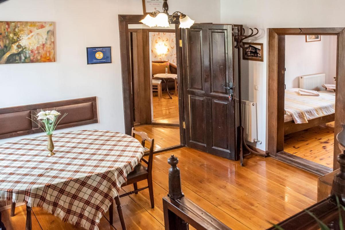 Kazasovata Guest House Tryavna Ngoại thất bức ảnh