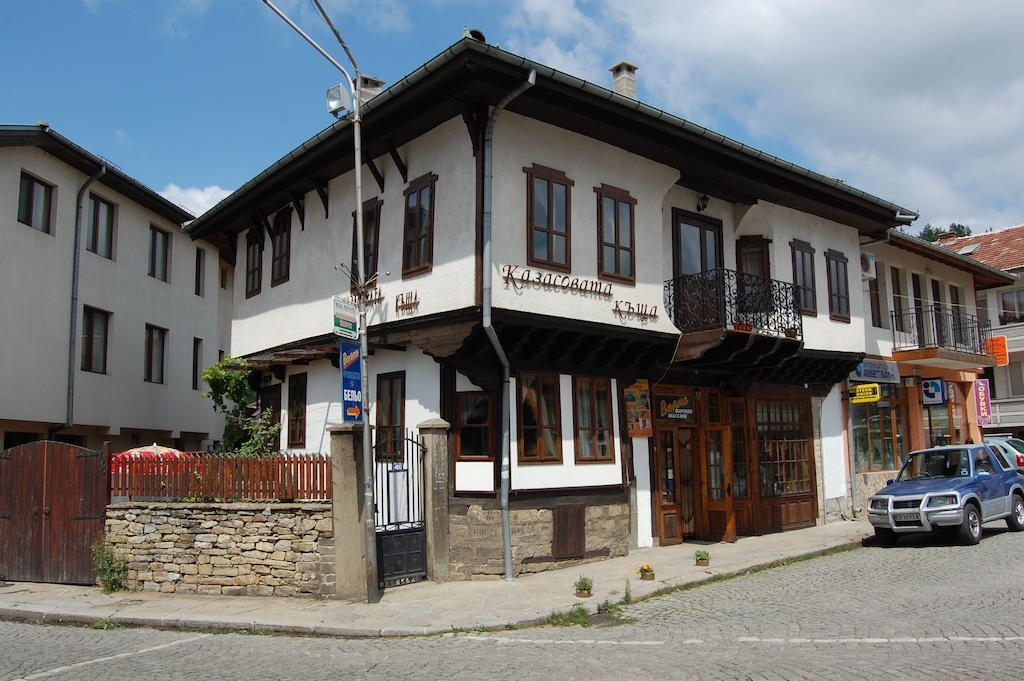Kazasovata Guest House Tryavna Phòng bức ảnh